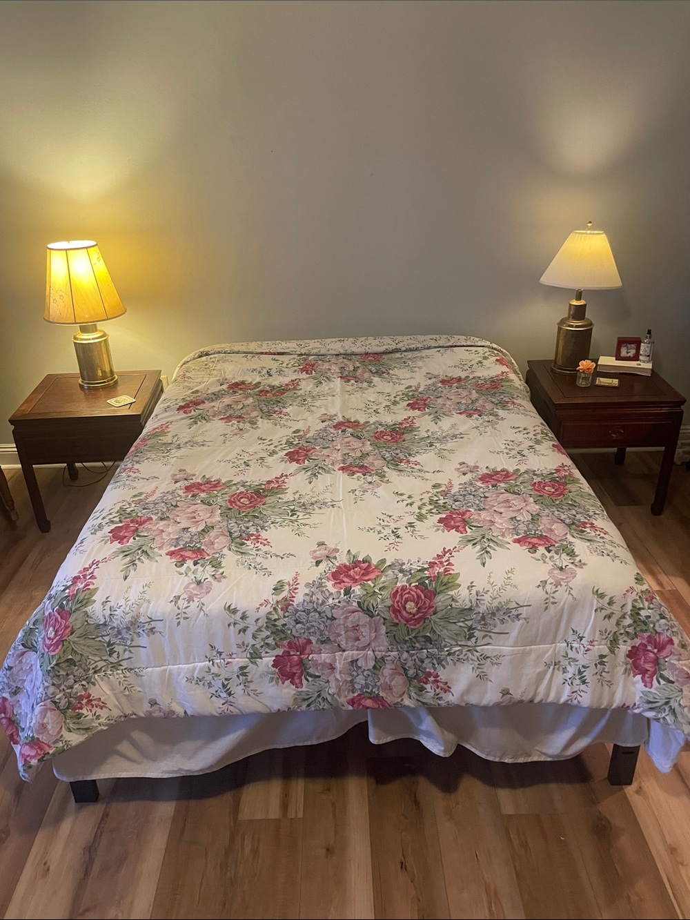 Vintage cottagecore Floral reversible comforter Bedspread shabby chic botanical